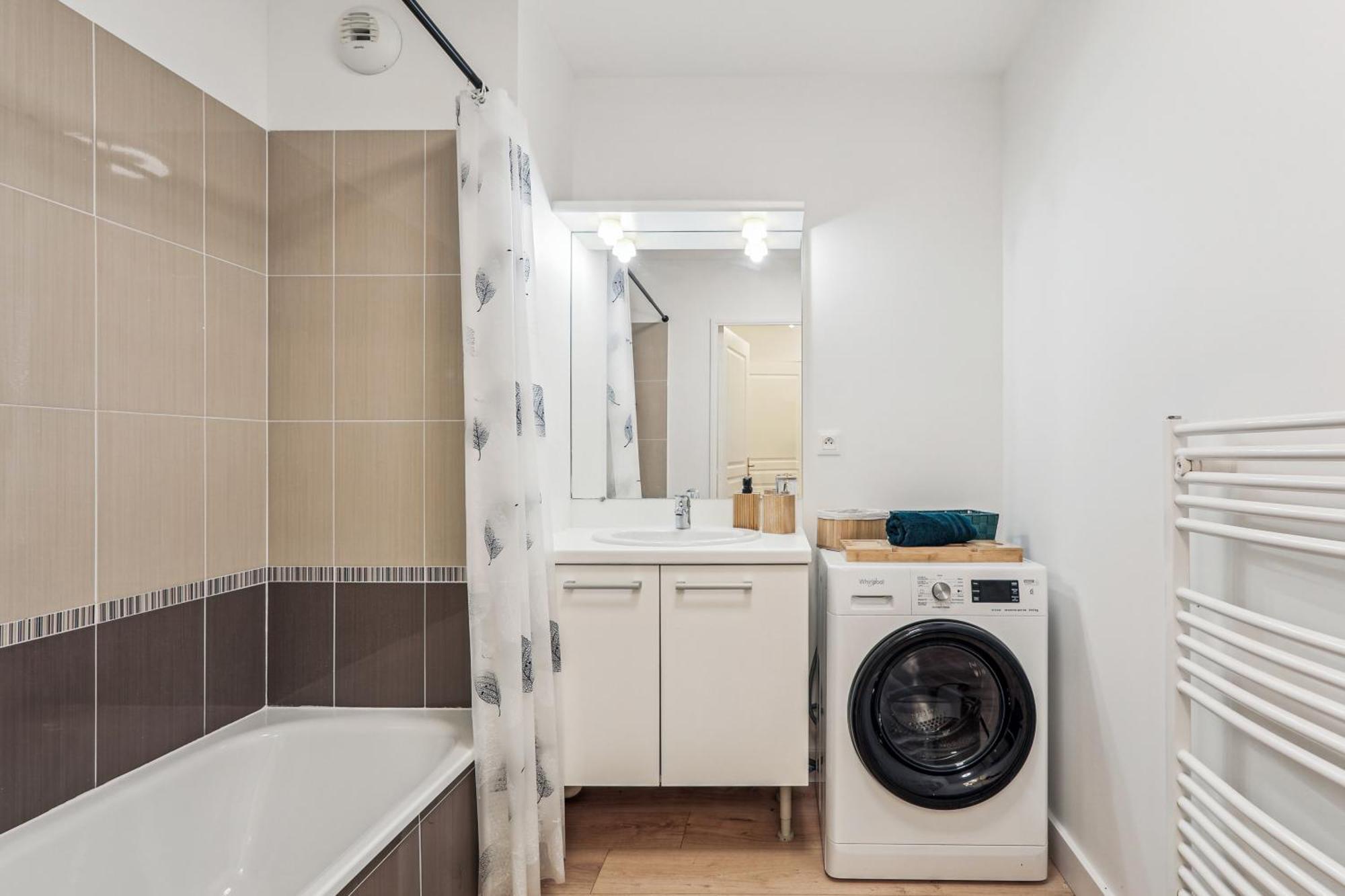 Comfort And Tranquility Near Lyon And Groupama Stadium, 4 Personnes Meyzieu Exterior photo