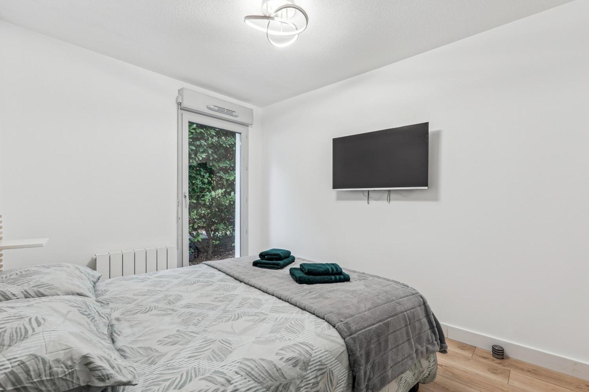 Comfort And Tranquility Near Lyon And Groupama Stadium, 4 Personnes Meyzieu Exterior photo